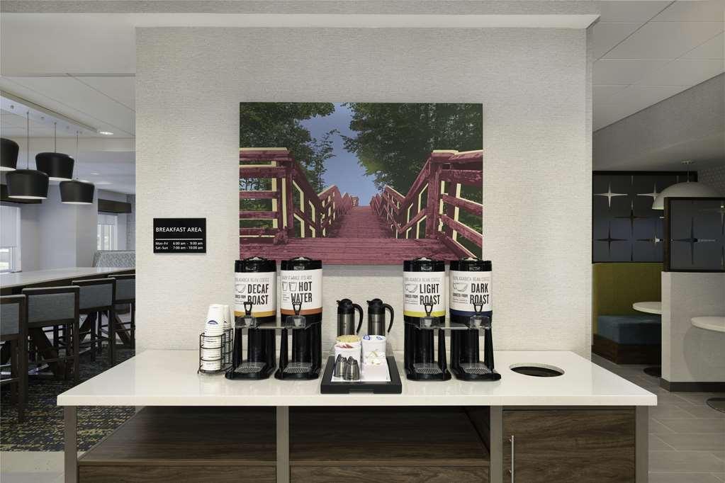 Hampton Inn Midland, On Restaurant photo